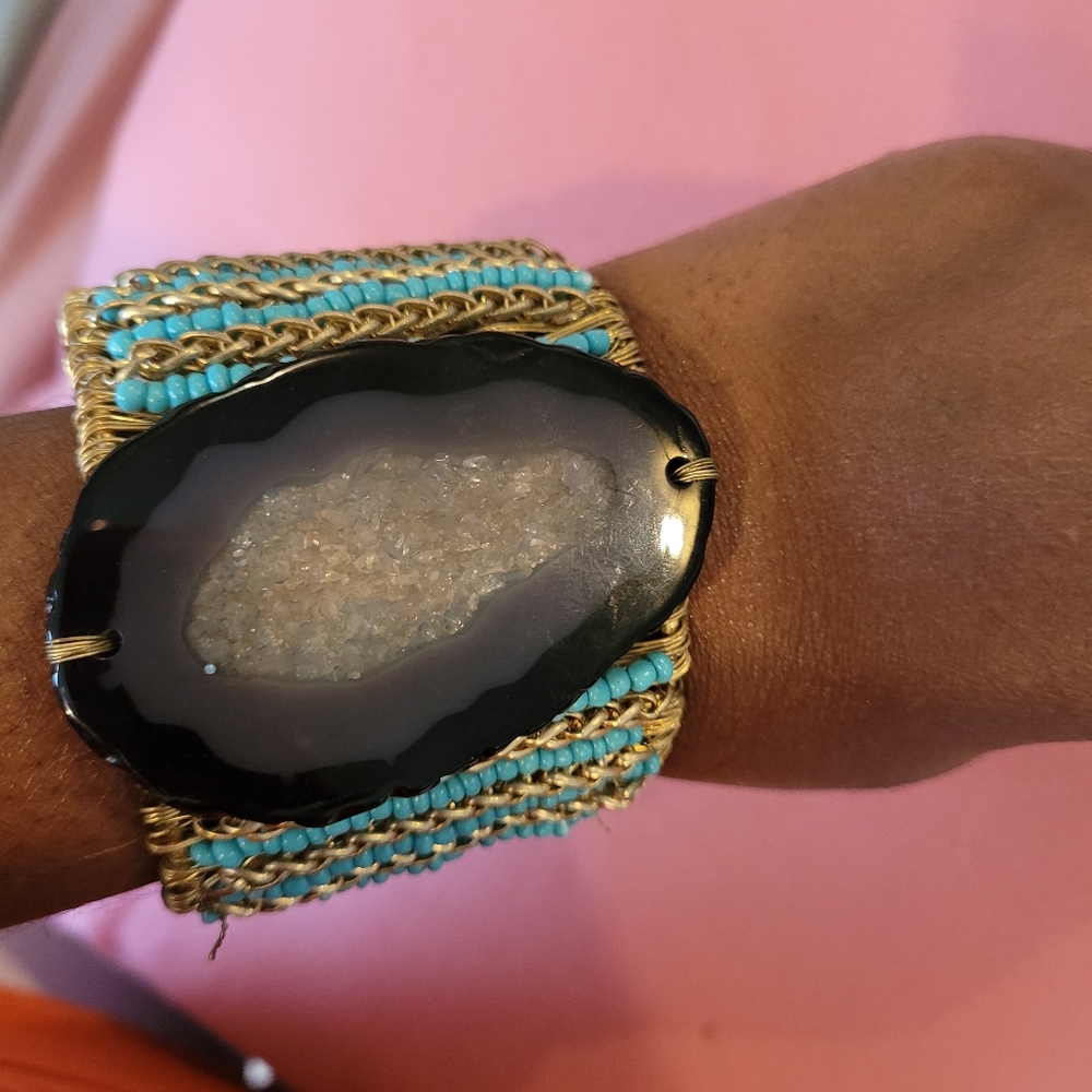 Gold & turquoise bracelet with a gray stone